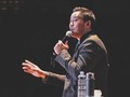 Banyak Didekati Partai, Pandji Pilih Stand Up daripada Nyaleg