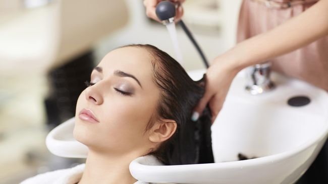 Sama Seperti Tubuh, Rambut Juga Butuh Parfum
