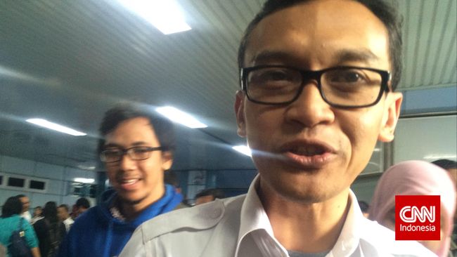 Usai Luncurkan Gelang Tiket KRL, Dirut KCJ Mengundurkan Diri