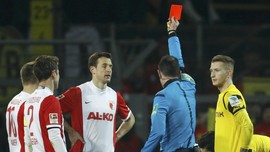 Augsburg Berhasil Ungguli Borussia Dortmund 1-0