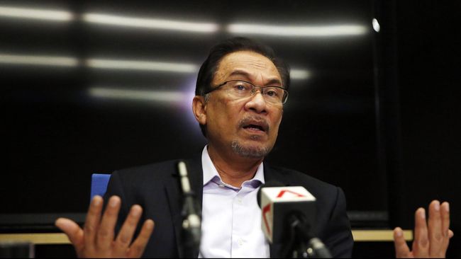 Anwar Ibrahim Gugat Menlu Malaysia