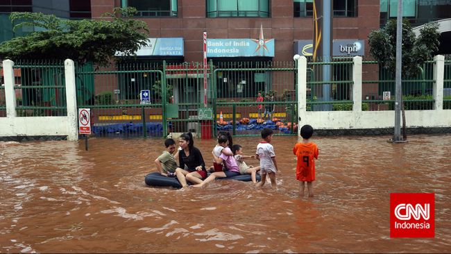Drainase Sudah Tua, Jakarta Ibarat Manusia Stroke
