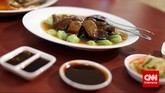 Sea cucumber atau haisom, atau lebih dikenal teripang merupakan salah satu makanan 'mewah' karena tidak disajikan setiap saat. Harganya pun cukup mahal. Teksturnya kenyal dan biasa disajikan dengan jamur.