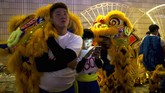 Tahun ini, parade yang diselenggarakan oleh Hong Kong Tourism Board (HKTB) merayakan pementasannya ke-20. Parade ini akan berlangsung pada tanggal 19 Februari 2015. (REUTERS/Tyrone Siu)