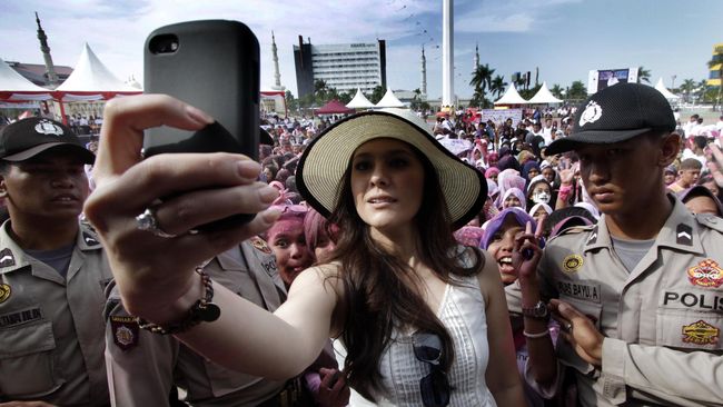 Wulan Guritno Siap Dukung Atlet Indonesia di Stadion