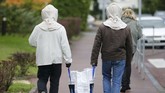 Xeroderma Pigmentosum membuat kulit penderitanya melepuh parah ketika kontak dengan sinar matahari. (REUTERS/Regis Duvignau)