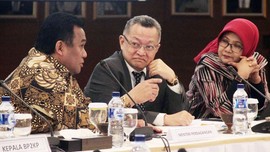 Ekonom UGM Tony Prasetiantono Meninggal Dunia