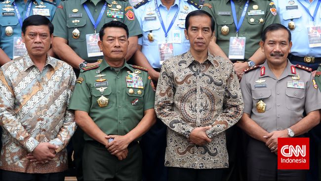 Jokowi Minta Seluruh Perusahaan Transaksi dengan Rupiah