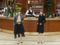 Karl Lagerfeld Ubah Panggung Mode Chanel jadi Restoran Mewah