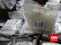 Dua Kurir Selundupkan Sabu dari Malaysia dalam Perut