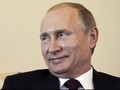 Putin Tak Bermaksud Menakuti Merkel dengan Anjing