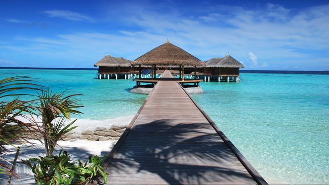 Ini Dia 4 Pantai Terindah Di Dunia Yang Akan Memanjakan Matamu