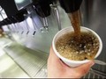Bagaimana Minuman Bersoda Bikin Perut Gendut