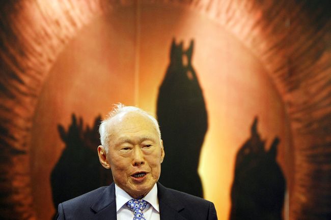 Lee Kuan Yew dan Ironi Singapura
