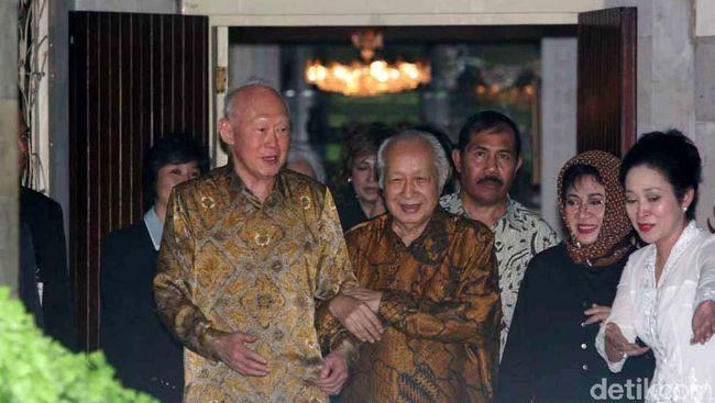 Tak Ada Kicauan soal Soeharto di Twitter Tommy dan Titiek