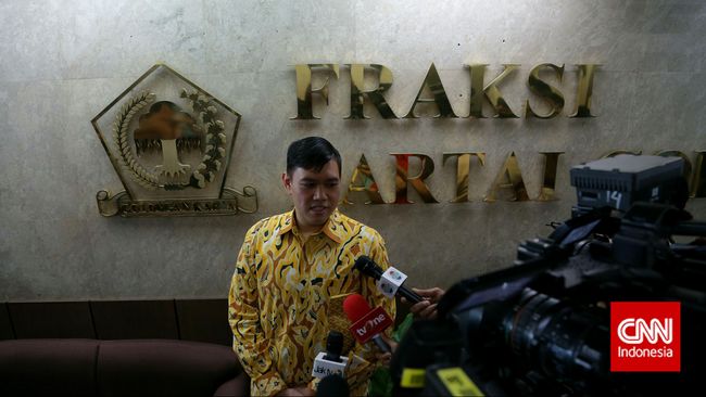 Anak Agung Laksono Protes Dirotasi Kubu Ical ke Komisi Agama