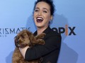 Katy Perry Beri Penghargaan untuk Penggemar Tertuanya