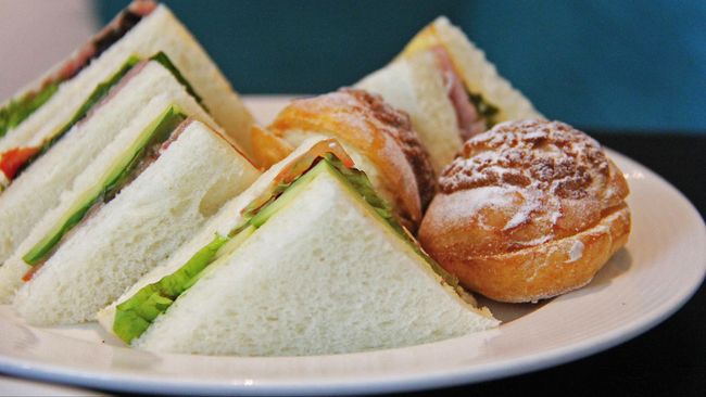 Paduan Mayones dan Selai Kacang dalam Sandwich