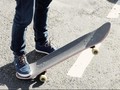 Menjajal Nyali dalam Seluncur Longboarding