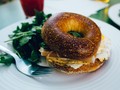 Alasan Bagel Punya Lubang di Tengah