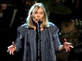 Penyanyi Folk Joni Mitchell Jalani Perawatan Intensif