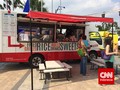 Minum 'Susu Jokowi' dan Makan Mi Bunga Kecombrang di Serpong