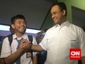 Sidak SLBN 01 Lebak Bulus, Anies Disuguhi Pantomim