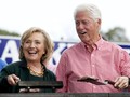 Hillary Clinton Kampanye dengan Mobil Scooby