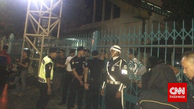Soal Ujian Nasional Tahun 2015 Dicetak oleh 16 Perusahaan