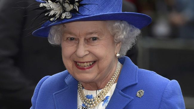 Ratu Elizabeth 'Tak Bisa Hidup' Tanpa Cake Biskuit Cokelat