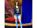Model Cantik Davina Jadi Kartini untuk Anjing