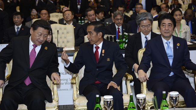 Jokowi Tagih Jepang dan Tiongkok Soal Kereta Cepat di KAA