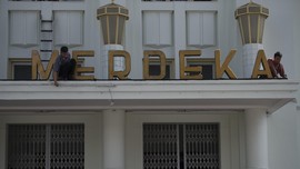 Wisata Hiburan Rakyat di Kota Paris van Java