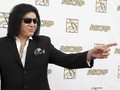 Gene Simmons 'KISS' Diboikot karena 'Menggila' di Stasiun TV