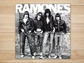 Rayakan 40 Tahun, Ramones Rilis Kembali Album Perdana