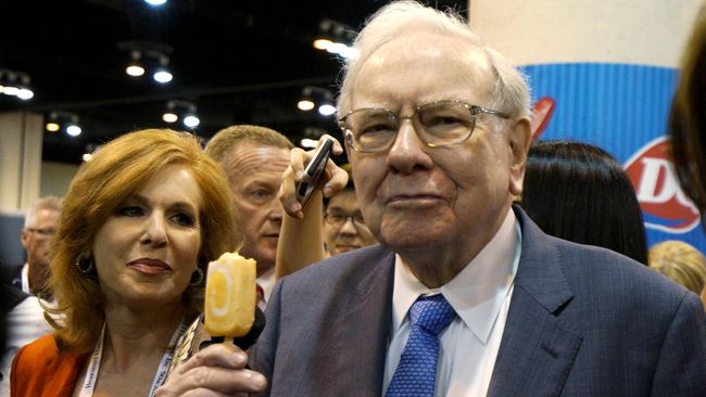 Buffett Boyong US$12 Miliar Saham Usai Trump Menang CNN Indonesia Warren Buffett Boyong US$12 Miliar Saham Usai Trump Menang