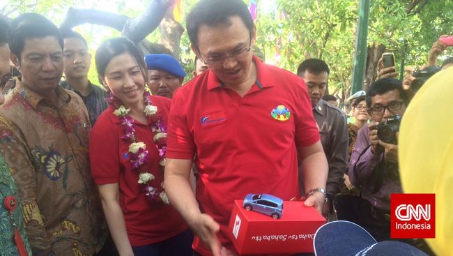 Ahok: E-Money di Lenggang Jakarta Minimalisir Pungli Preman