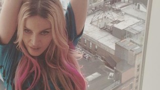 Atas Nama Feminisme Aktris Hollywood Memanjangkan Bulu Ketiak