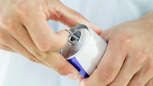 Yang Terjadi di Tubuh Satu Jam Setelah Meneguk Minuman Energi