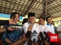 Kadiv Humas Polri Menangis Saat Temui Anak yang Ditelantarkan
