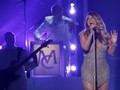 Masalah Teknis Nodai Penampilan Akhir Tahun Mariah Carey
