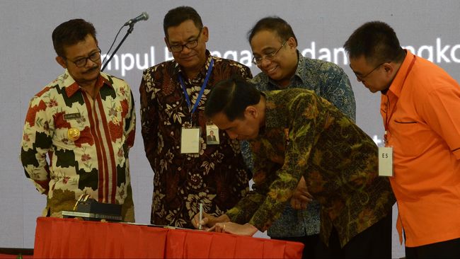 Terbitkan Obligasi Rp3 T, Pelindo IV Bangun Makassar New Port