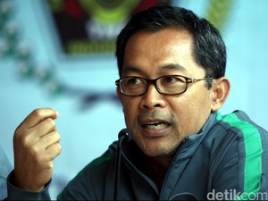 Cerita Mega Transfer Aji Santoso yang Selamatkan Finansial Arema