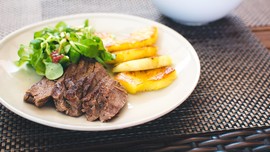 Restoran AS Jual Steak dengan Daging Berumur Setahun