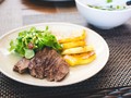 Restoran AS Jual Steak dengan Daging Berumur Setahun