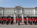 Pria Bersenjata Ditahan di Gerbang Masuk Istana Buckingham