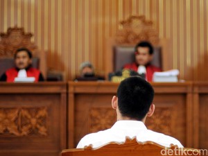 Ini Hakim Tunggal yang Akan Adili Praperadilan Hasto Kristiyanto Lawan KPK