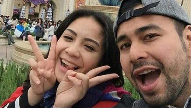 Raffi Ahmad Dampingi Nagita Slavina Jelang Melahirkan