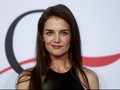 Cincin Berlian di Jari Manis Katie Holmes Kejutkan Penggemar