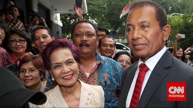 Lepas dari Bui, Miranda Goeltom Bikin Buku